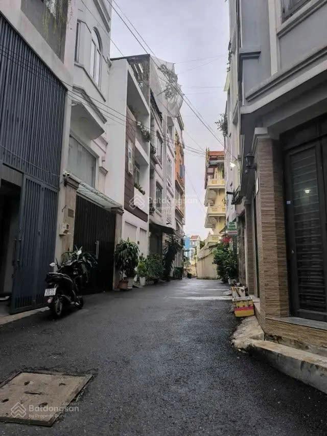 Nguyễn xí  xe hơi vào nhà  hxh tránh thông tứ tung  cho thuê 13,5 triệu/th  8,9 tỷ