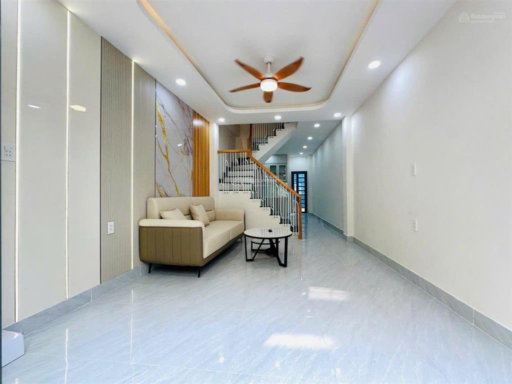 Bán nhà bình thạnh, 40m2 (3,6m x 10m), sổ vuông, 5,2t