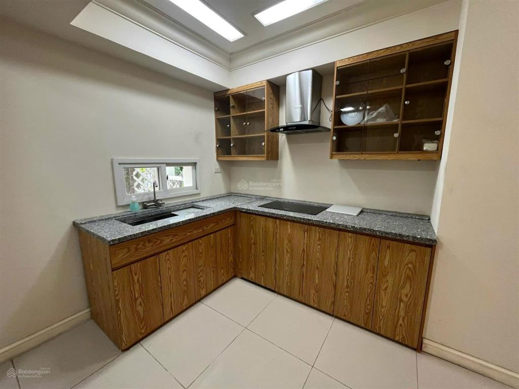 Chủ nhà giảm sâu còn 23,5 tỷ căn 100m đẹp mê ly đối diện cụm chung cư sẵn khách thuê ~ 20 triệu