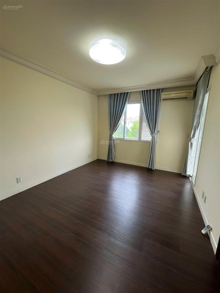 Chủ nhà giảm sâu còn 23,5 tỷ căn 100m đẹp mê ly đối diện cụm chung cư sẵn khách thuê ~ 20 triệu