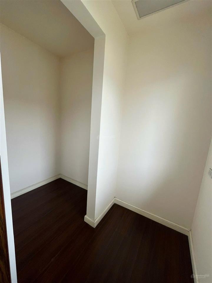 Chủ nhà giảm sâu còn 23,5 tỷ căn 100m đẹp mê ly đối diện cụm chung cư sẵn khách thuê ~ 20 triệu