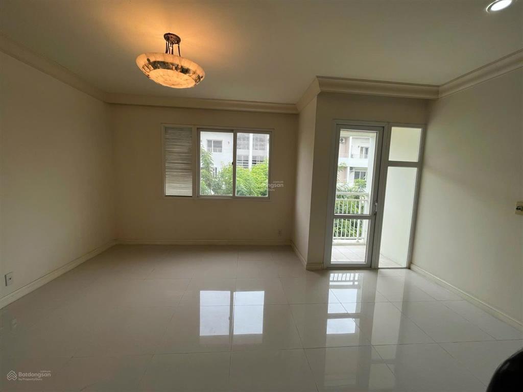 Chủ nhà giảm sâu còn 23,5 tỷ căn 100m đẹp mê ly đối diện cụm chung cư sẵn khách thuê ~ 20 triệu