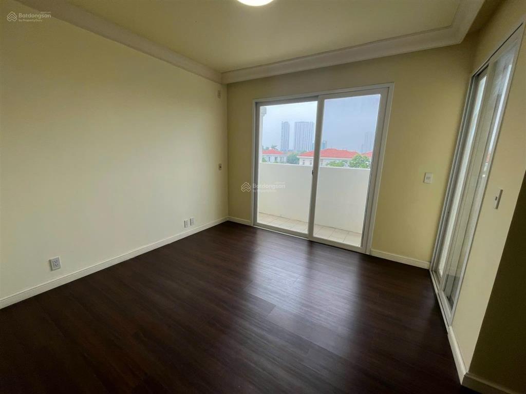 Chủ nhà giảm sâu còn 23,5 tỷ căn 100m đẹp mê ly đối diện cụm chung cư sẵn khách thuê ~ 20 triệu