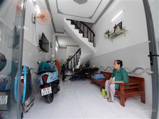 Nhà đẹp q12  hẻm xe hơi  khu vực trung tâm  chỉ nhỉnh 3 tỷ