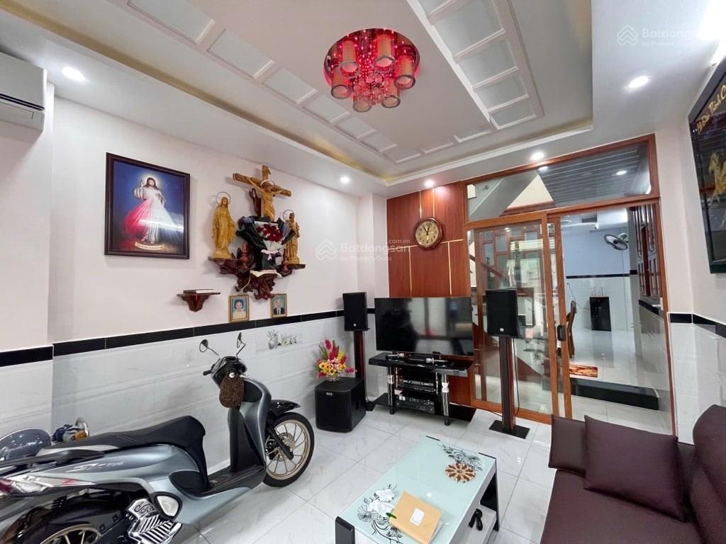 Nhà quang trung  trệt lầu  xe hơi thông  nhà mới ở ngay  nhỉnh 6 tỷ