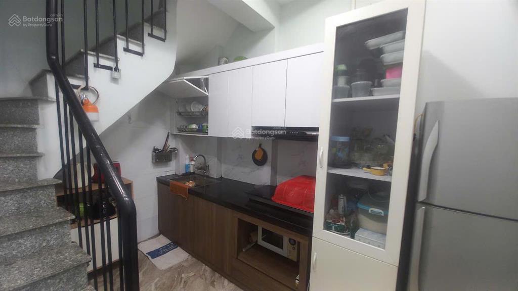 Nhà đẹp dân xây gần phố 33m * 4 tầng ngõ nông thoáng thông sang minh khai sđcc chỉ hơn 6 tỷ
