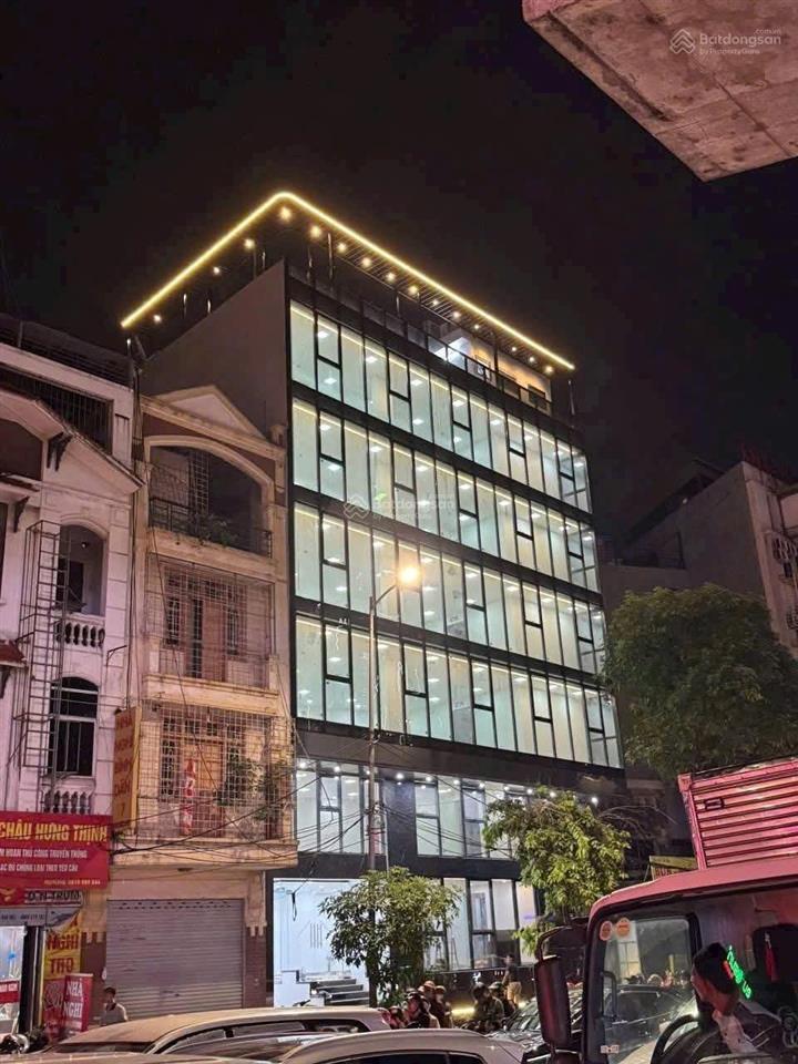 50 tỷ, tòa nhà văn phòng, dt 108m2, mt 15,76m, 8 tầng thang máy, gần bến xe giáp bát