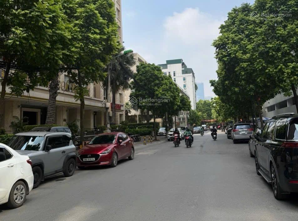 Mặt phố lô góc 150 tỷ, dt 200m2, mt 26m2, gần trường đại học sư phạm hà nội, xuân thủy, cầu giấy
