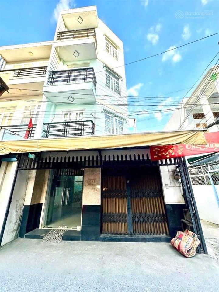 Nhà 4 tầng btct  hẻm kinh doanh thẳng 1 trục  giáp quận 4  hơn 6 tỷ