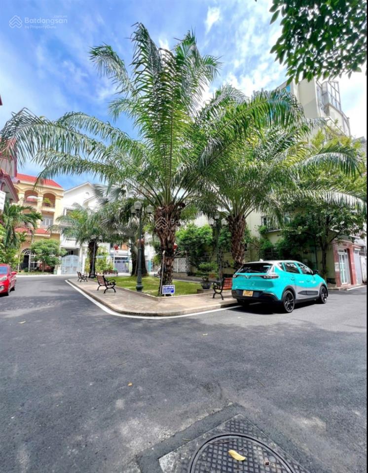 Biệt thự góc 2 mặt tiền  nhà đẹp nhất khu compound  nguyễn trọng tuyển, quận tân bình