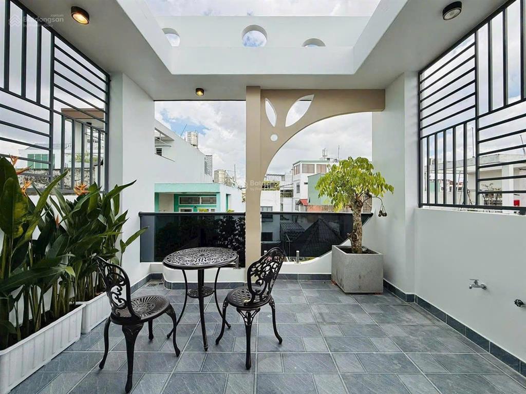 Căn ngộp gần cầu bông. với 43m² lê văn duyệt, giá 4 tỷ 250. xây 1 trệt 2 lầu, hẻm oto, sổ riêng sẵn