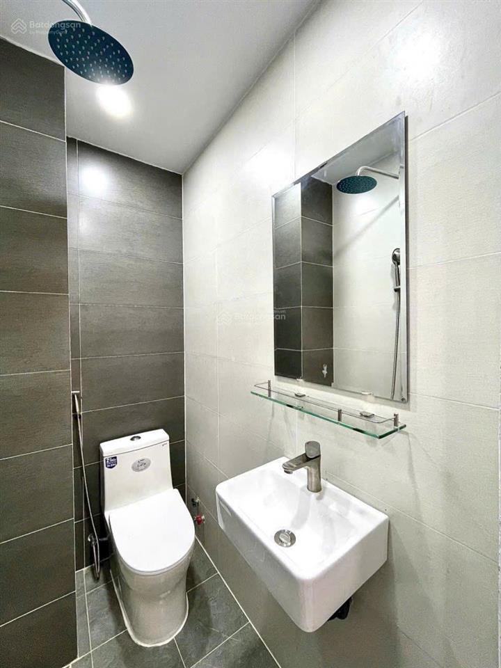 Căn 36.9m² hẻm 5m nguyễn thiện thuật, q3 giá 7 tỷ 100. xây 3 tầng lửng, sổ sẵn, gần trường học