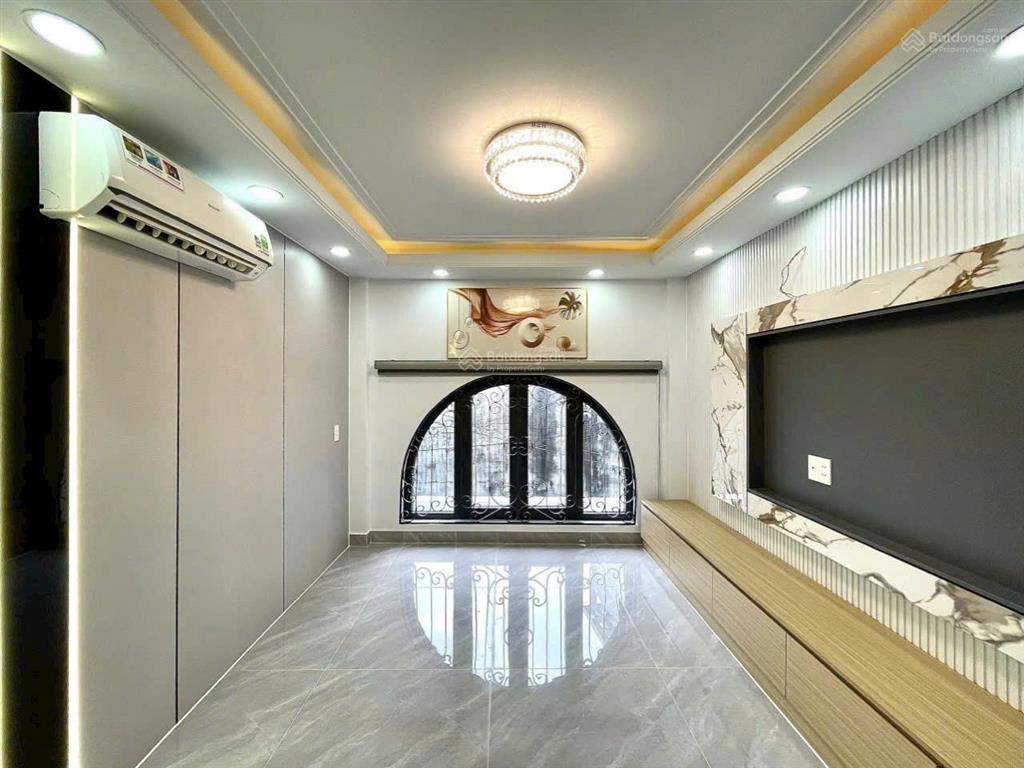 Căn 36.9m² hẻm 5m nguyễn thiện thuật, q3 giá 7 tỷ 100. xây 3 tầng lửng, sổ sẵn, gần trường học