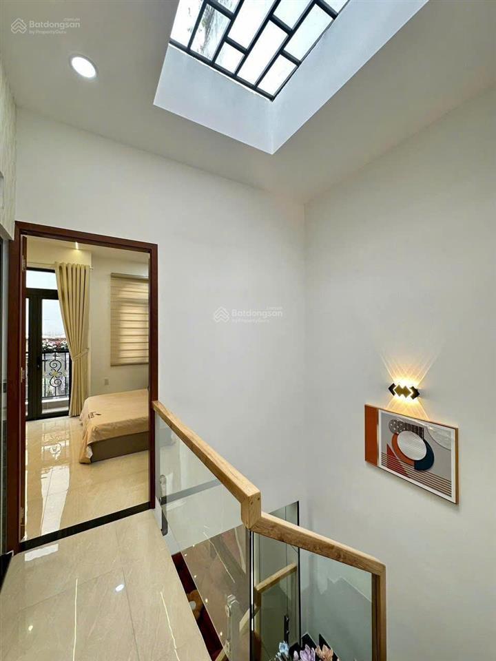 Căn 38m2 vũ tùng, bình thạnh giá 1 tỷ 550. gần chợ bà chiểu, xây 2 tầng. hẻm 5m, sổ riêng