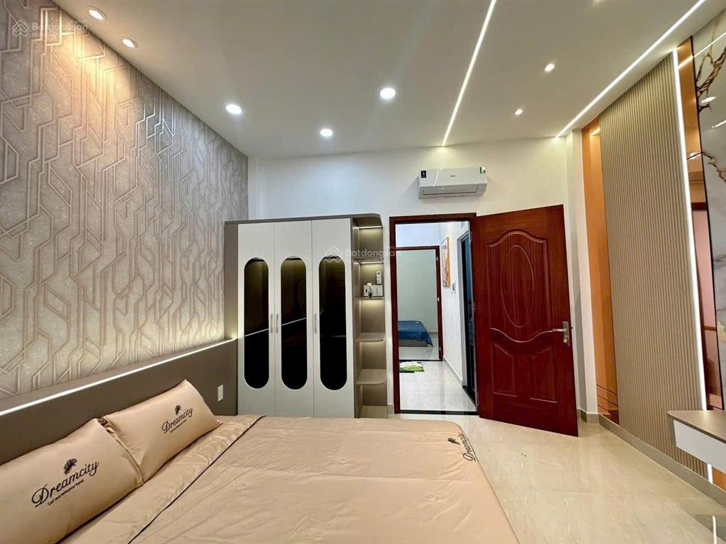 Căn 38m2 vũ tùng, bình thạnh giá 1 tỷ 550. gần chợ bà chiểu, xây 2 tầng. hẻm 5m, sổ riêng