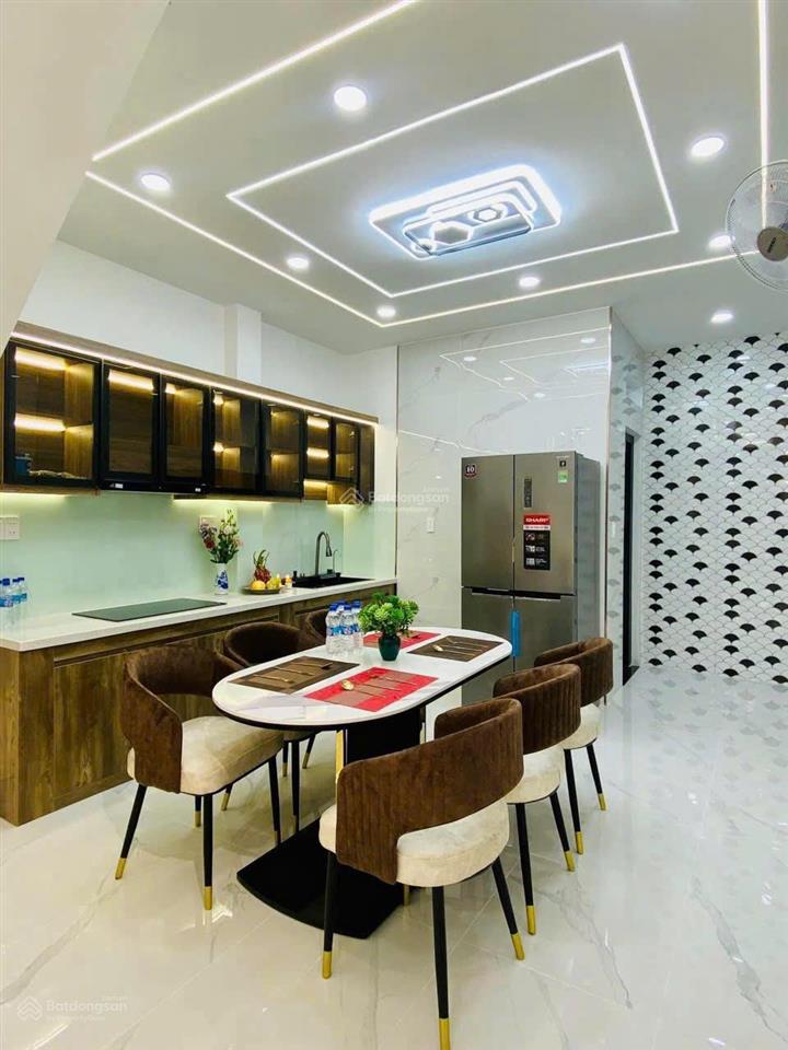 Cần bán căn ung văn khiêm 48.2m² xây 1 trệt 2 lầu, giá 3 tỷ 050. gần trường ngoại thương 2, sổ sẵn