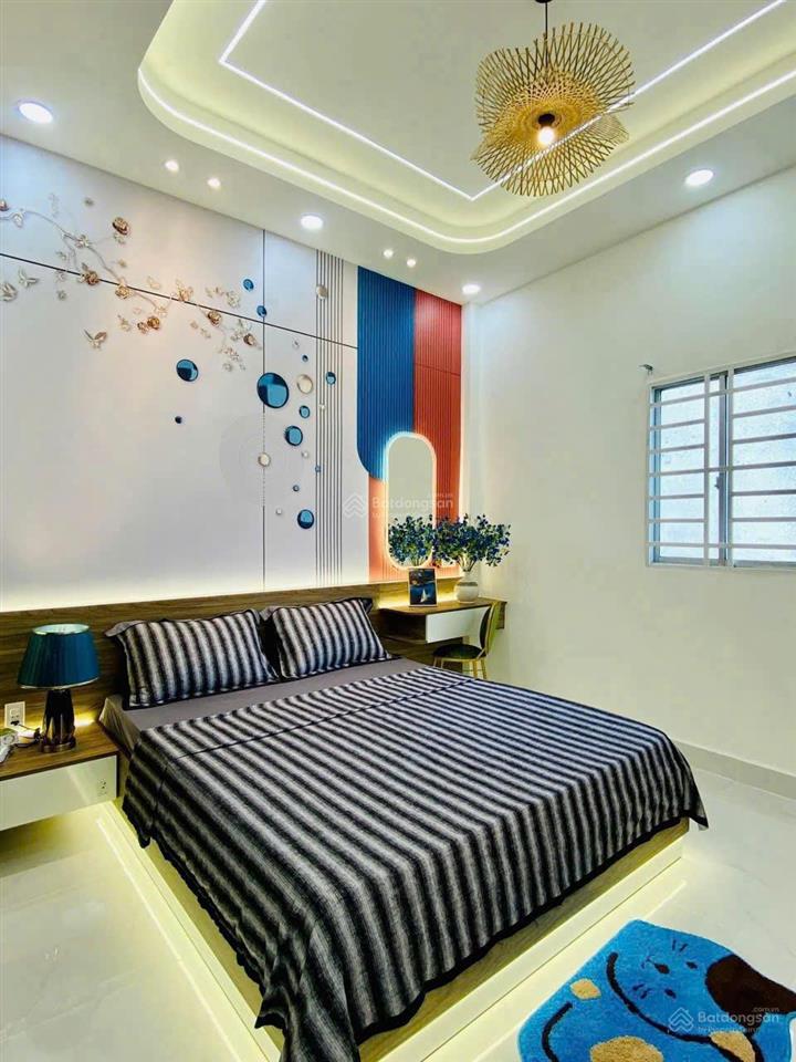 Cần bán căn ung văn khiêm 48.2m² xây 1 trệt 2 lầu, giá 3 tỷ 050. gần trường ngoại thương 2, sổ sẵn