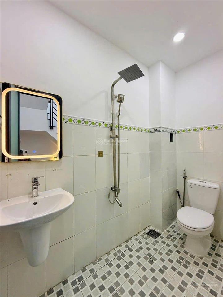 Gần lotte mart. căn 53.3m² nguyễn văn lượng, gò vấp giá 3 tỷ 350. xây 3 tầng, hẻm 4m, sổ sẵn