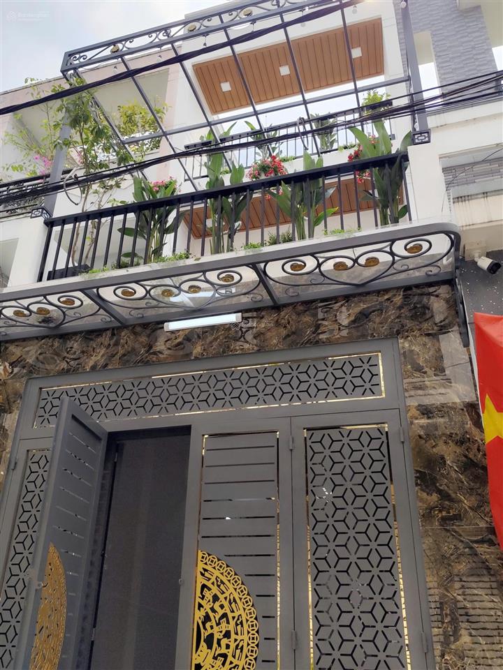 3 tỷ giảm còn 2 tỷ 750. nhà 63m² đường số 7, gv xây 3 tầng. gần vòng xoay phạm văn đồng, hẻm ô tô