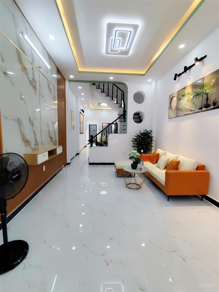 3 tỷ giảm còn 2 tỷ 750. nhà 63m² đường số 7, gv xây 3 tầng. gần vòng xoay phạm văn đồng, hẻm ô tô