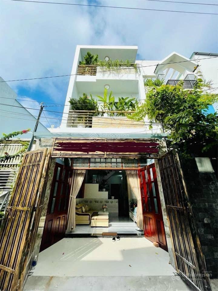 Bán nhanh nhà 75m² khu tân phú giá 8 tỷ 800. xây 1 trệt 2 lầu, hẻm 5m thông, pháp lý chuẩn, sổ sẵn