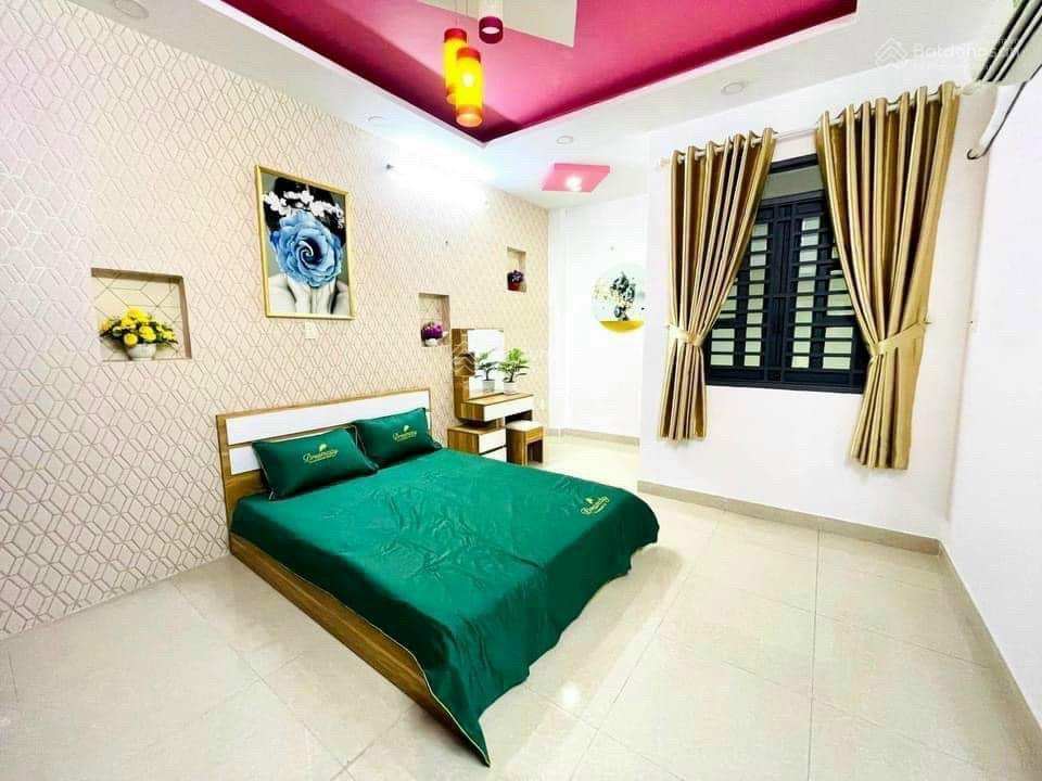 Bán nhanh nhà 75m² khu tân phú giá 8 tỷ 800. xây 1 trệt 2 lầu, hẻm 5m thông, pháp lý chuẩn, sổ sẵn