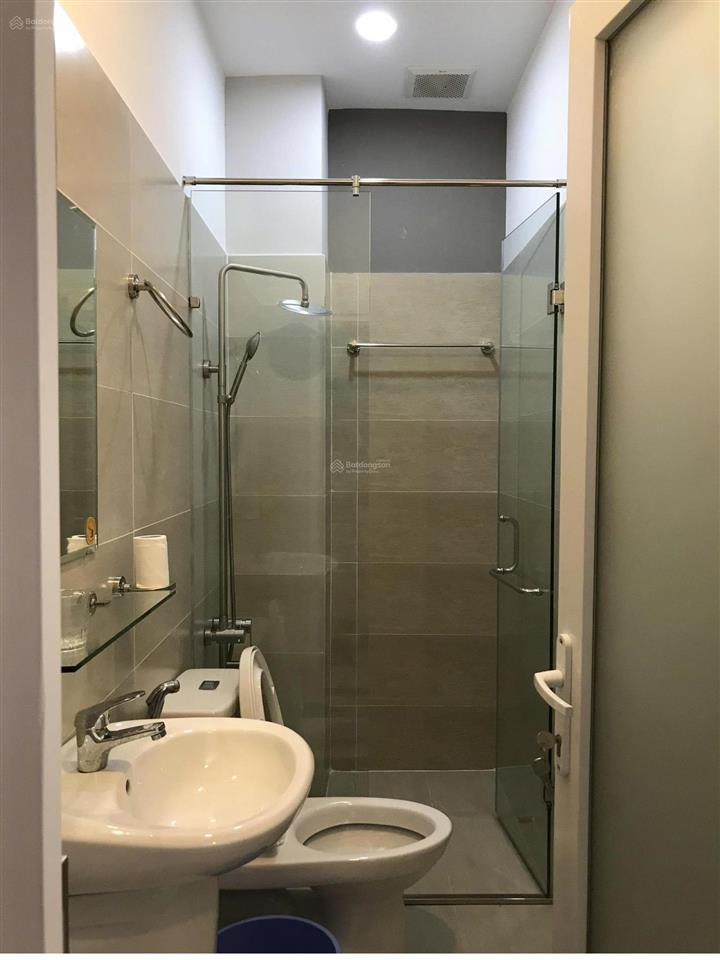 Nhà 51.2m2 phan văn trị, bình thạnh giá 2 tỷ 450. xây 1 trệt 3 lầu, gần chợ. hẻm 5m, sổ riêng