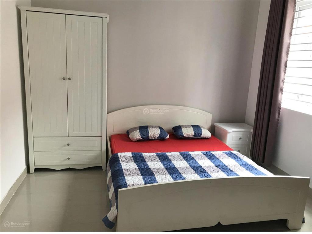 Nhà 51.2m2 phan văn trị, bình thạnh giá 2 tỷ 450. xây 1 trệt 3 lầu, gần chợ. hẻm 5m, sổ riêng
