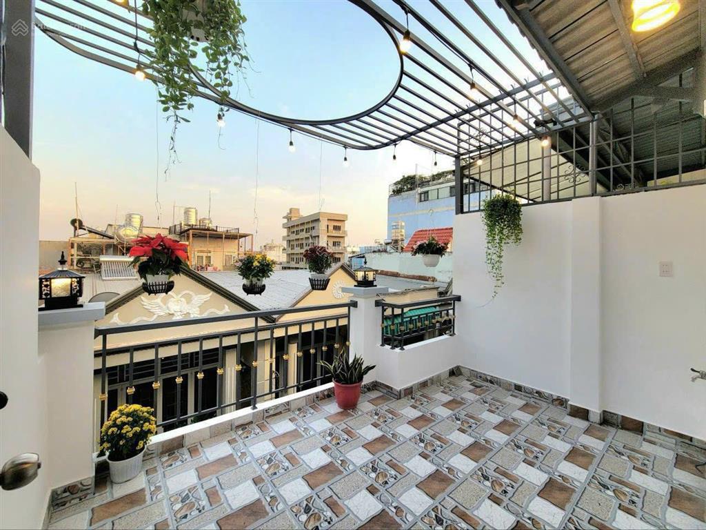 Giảm sốc còn 2,59 tỷ. nhà 59m² nguyễn xí, bình thạnh gần vincom nguyễn xí. xây 1 trệt 2 lầu, sổ sẵn