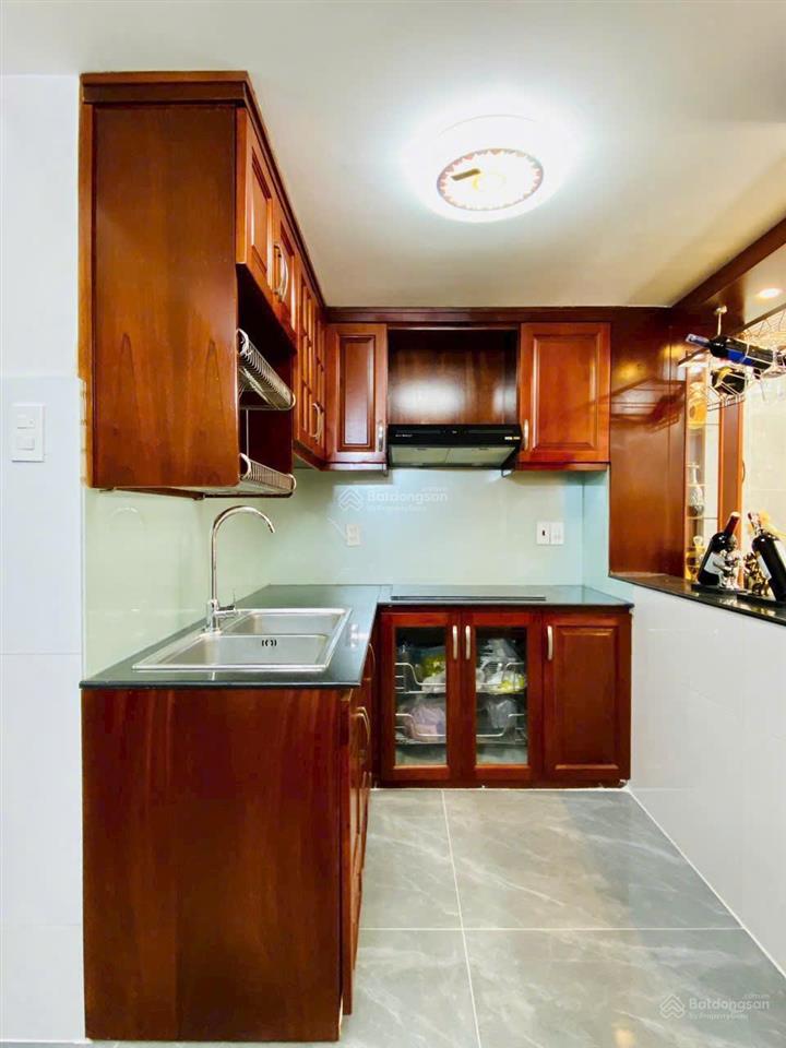 Gần chợ gò vấp. nhà 38m² nguyễn văn nghi xây 1 trệt 3 lầu, giá 7 tỷ 100. hẻm 4m hơn, sổ sẵn