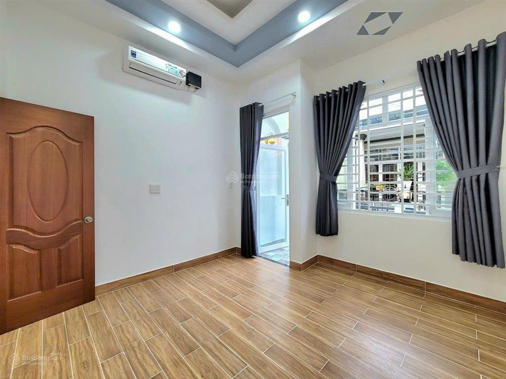 Giảm sốc. nhà 50m² nguyễn xí, bình thạnh gần vincom. xây 1 trệt 2 lầu, sổ sẵn