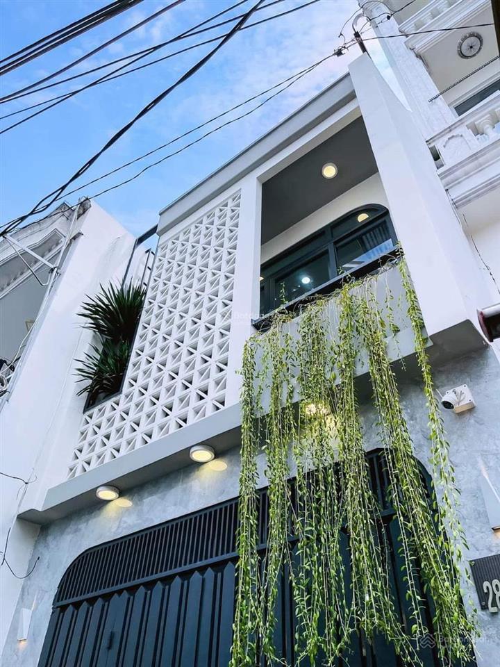 Gần công viên. nhà 31m² cao thắng q3 xây 1 trệt 1 lầu, giá 2 tỷ 550. sổ sẵn, hẻm 4m, còn bớt chút