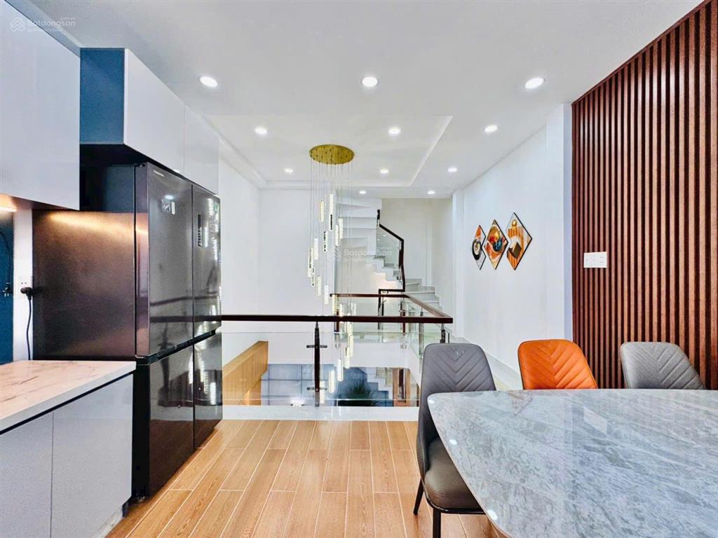 Nhà 52m² lê đức thọ, xây 1 trệt 3 lầu giá 3 tỷ 350. hẻm 5m, sổ sẵn. gần chợ