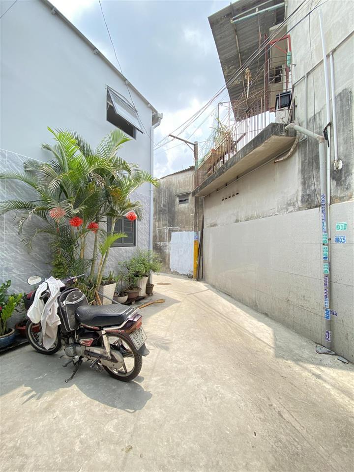 2,9 tỷ sở hữu nhà góc 3 mặt tiền linh xuân