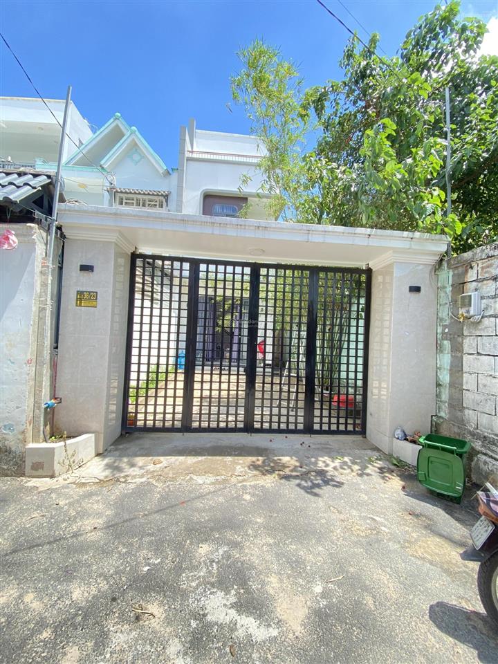 Nhà phố sang trọng, hiện đại tại linh xuân 120m2 đất, 2 lầu 1 trệt, không gian sống đẳng cấp