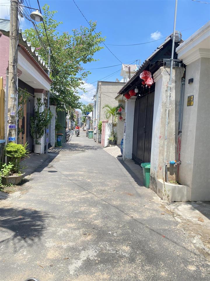 Nhà phố sang trọng, hiện đại tại linh xuân 120m2 đất, 2 lầu 1 trệt, không gian sống đẳng cấp