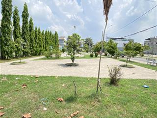 Nhà cấp 4 sát công viên 50m2, đất vuông vức chỉ vài bước chân ra không gian xanh mát