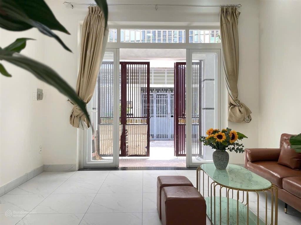 Nhà đẹp phường bình chiểu 4,3*12, 2 lầu + sân thượng, đúc tấm thật, giá chỉ 4,85 tỷ