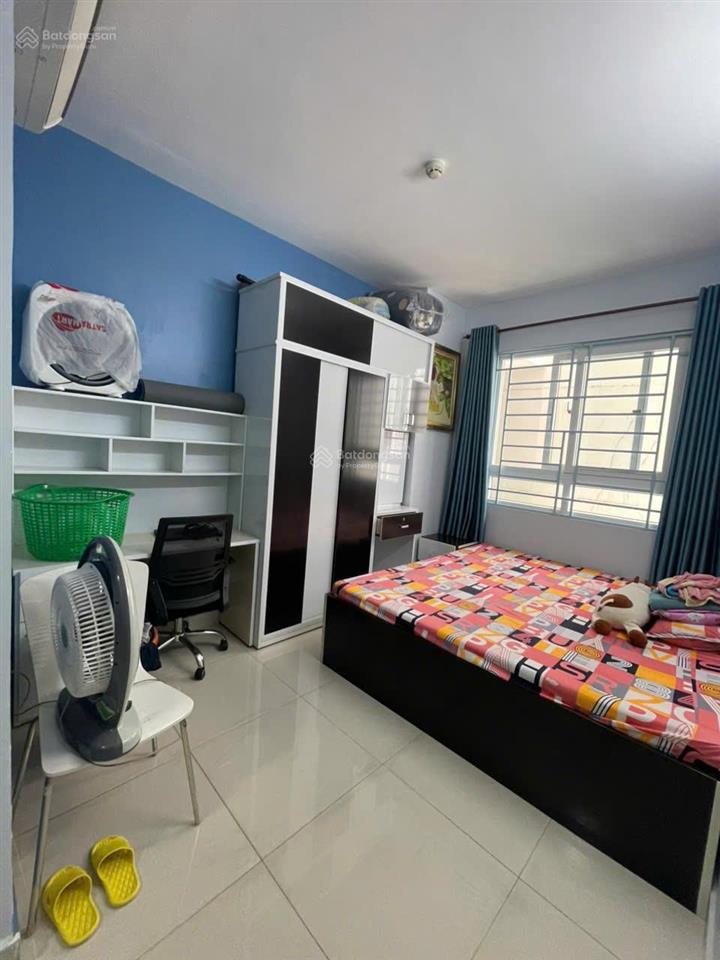 Diện tích lớn  tầng trung  view cao lỗ  74m2 2pn 2wc  3 tỷ 5, bao sang tên  topaz city