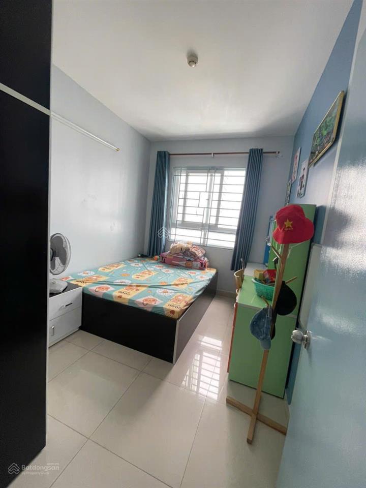 Diện tích lớn  tầng trung  view cao lỗ  74m2 2pn 2wc  3 tỷ 5, bao sang tên  topaz city