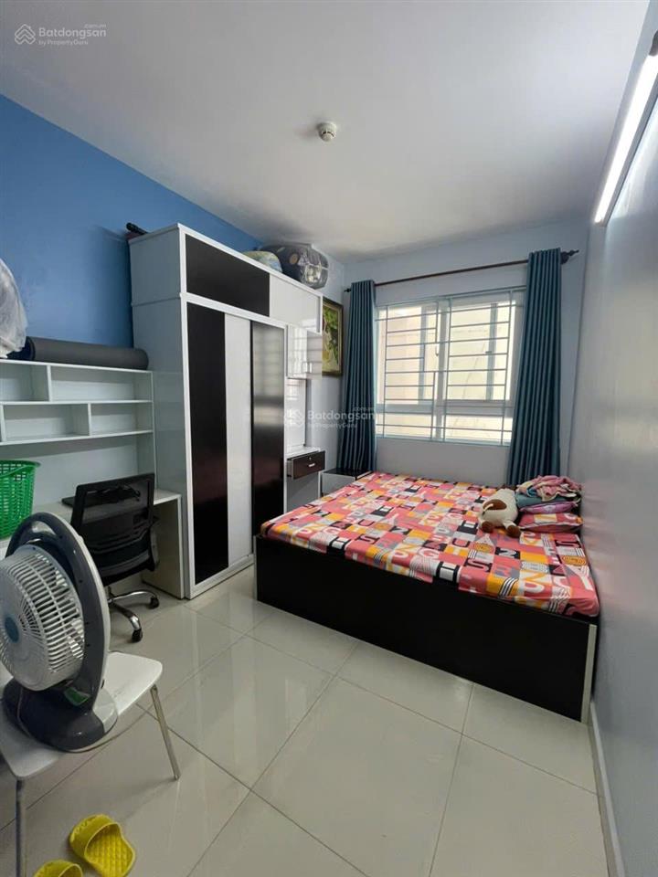 Diện tích lớn  tầng trung  view cao lỗ  74m2 2pn 2wc  3 tỷ 5, bao sang tên  topaz city