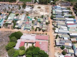 Bán lô đất ba đăng  5x24 = 890tr (bao sang tên) shr đường lớnxây dựng tự do đàm phán chính chủ