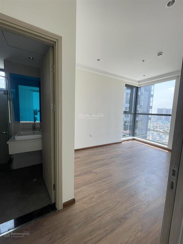 Cho thuê 11 triệu d aqua bến bình đông  đầu tháng 5 ở được  71m2 2pn 2wc view q1, nhà trống
