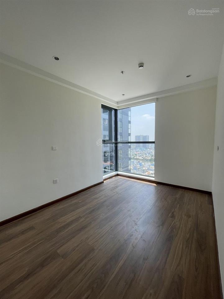 Cho thuê 11 triệu d aqua bến bình đông  đầu tháng 5 ở được  71m2 2pn 2wc view q1, nhà trống