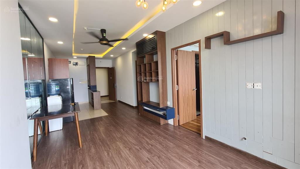 92m2 2 phòng 2wc, 2 ban công, pegasuite 1  bàn giao trống  tầng thấp  4 tỷ 850tr bao hết