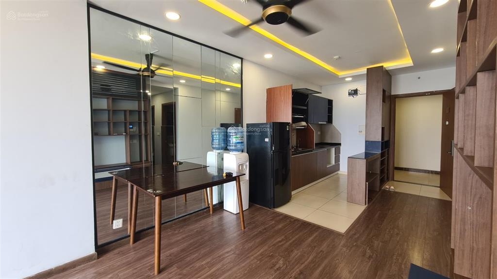 92m2 2 phòng 2wc, 2 ban công, pegasuite 1  bàn giao trống  tầng thấp  4 tỷ 850tr bao hết