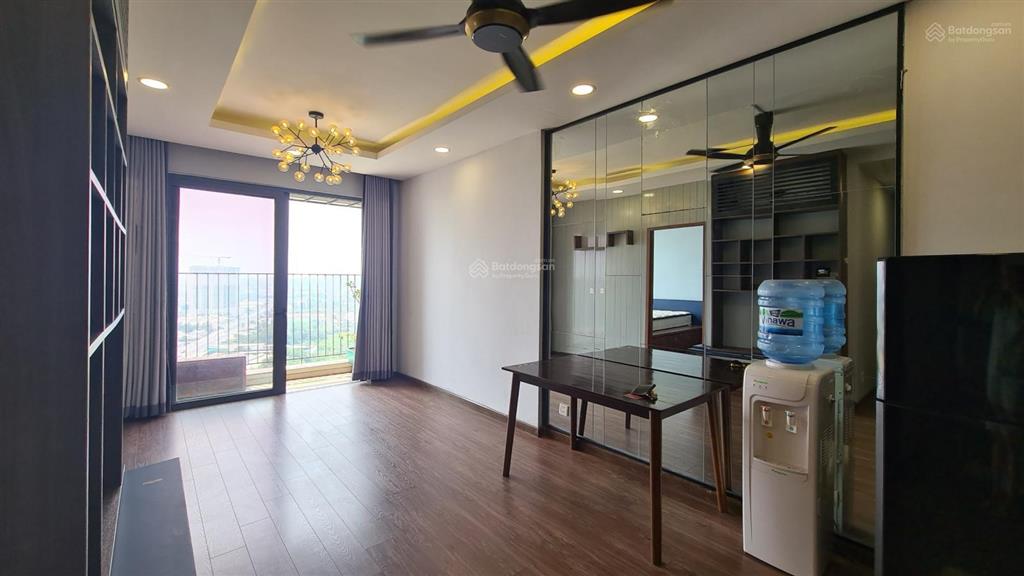 92m2 2 phòng 2wc, 2 ban công, pegasuite 1  bàn giao trống  tầng thấp  4 tỷ 850tr bao hết