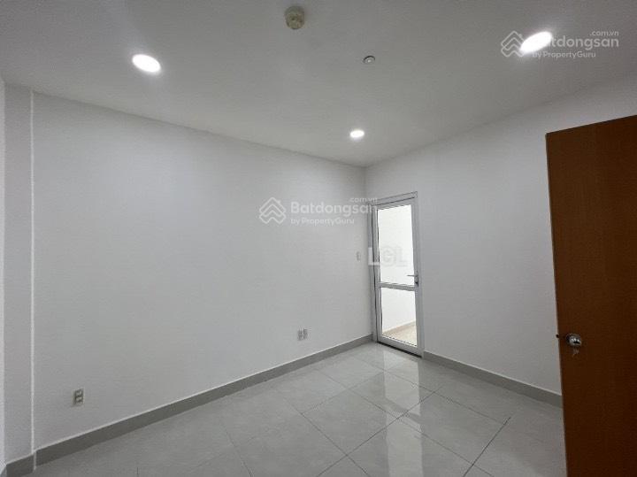 Cho thuê tara  ở liền 85m2 2pn 2wc trống  10 triệu  có máy lạnh + rèm