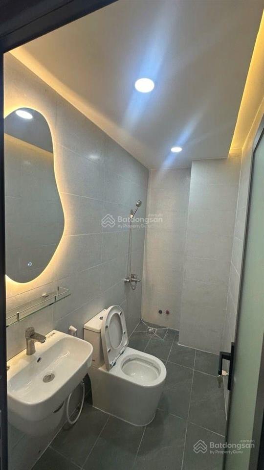 Gấp bán chdv  dòng tiền 500tr/năm 65m2 hẻm 6m