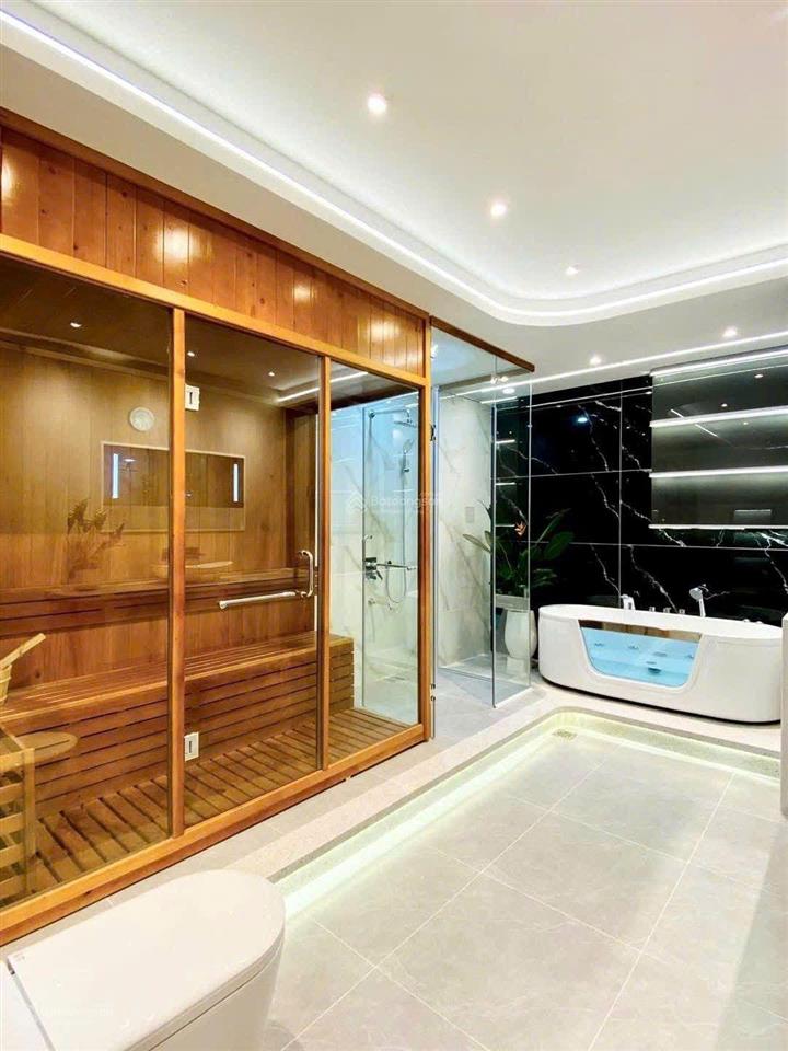 Hot! bán nhà ngay phố lồng đèn lương nhữ học, quận 5  giá 3,45 tỷ/56m2 (4x14m) 1 trệt lửng 3 lầu